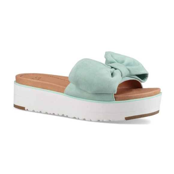 ⚡️⚡️ UGG bow platform sandals in aqua - Picture 1 of 7